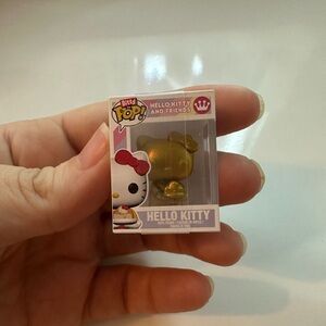 GOLD Hello Kitty Bitty Pop